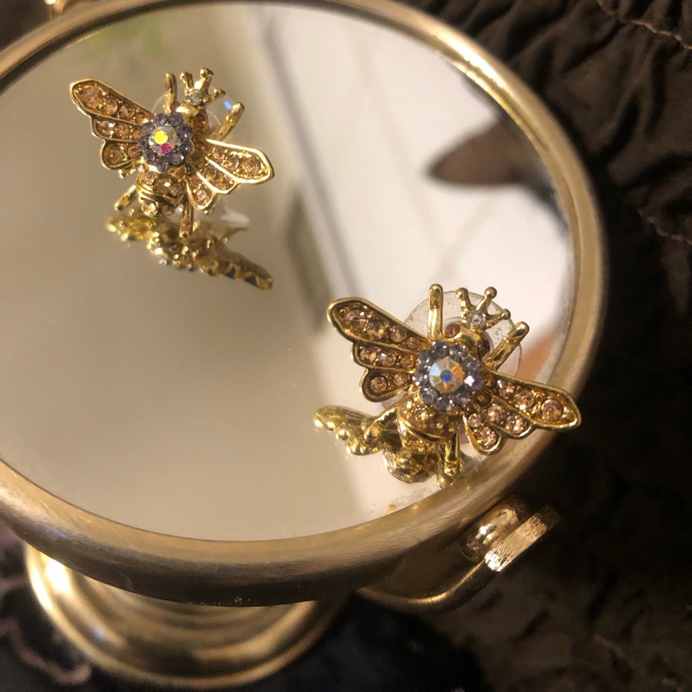 Gold with blue accent, queen bee with crown on her head earrings